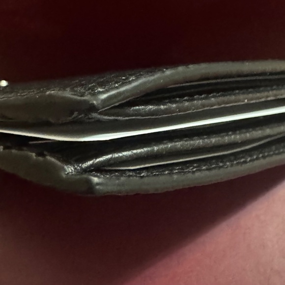 Brand new Never used Men’s Bifold Gucci wallet - Picture 6 of 16